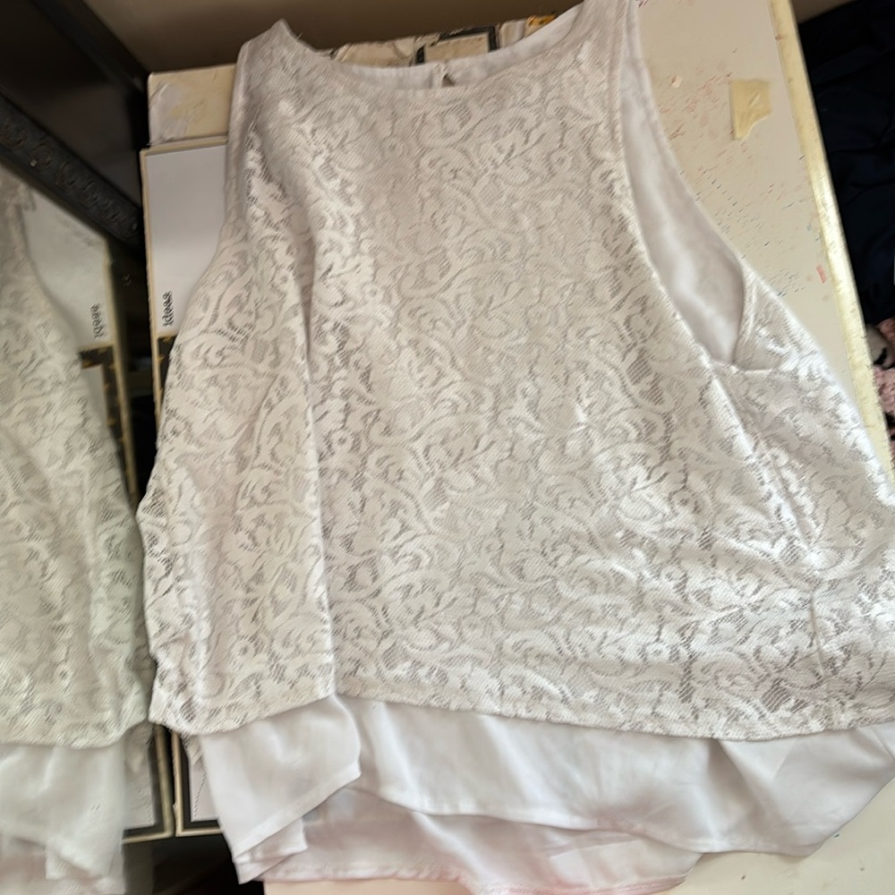 Abercrombie and Fitch New York White lace top